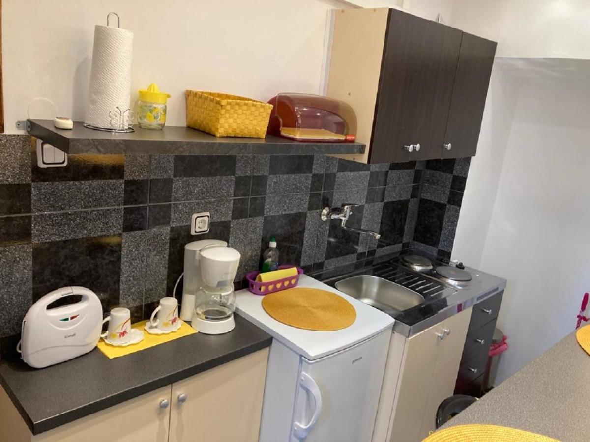 Apartment Decumana Кърк Екстериор снимка