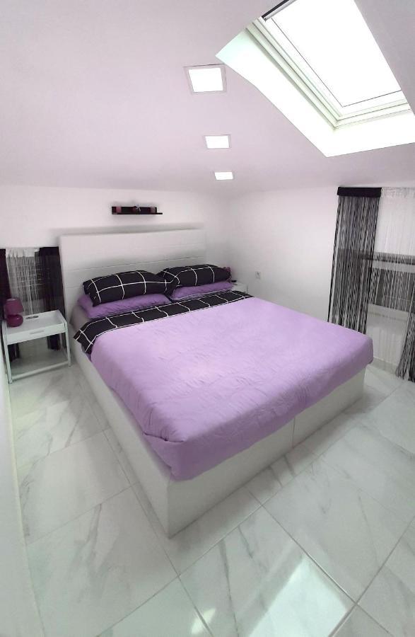 Apartment Decumana Кърк Екстериор снимка